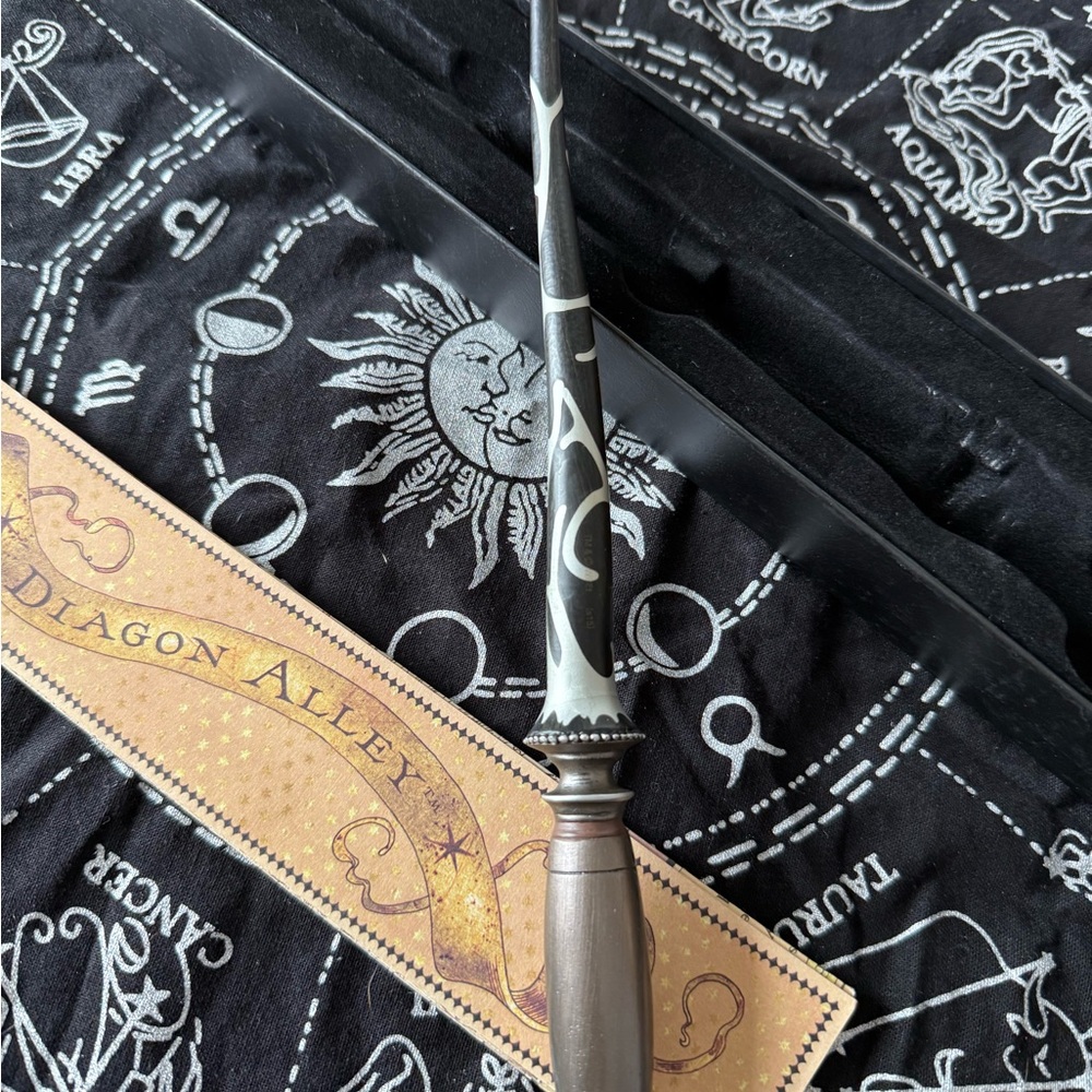Wizard's Wand Toy - Black and Brown